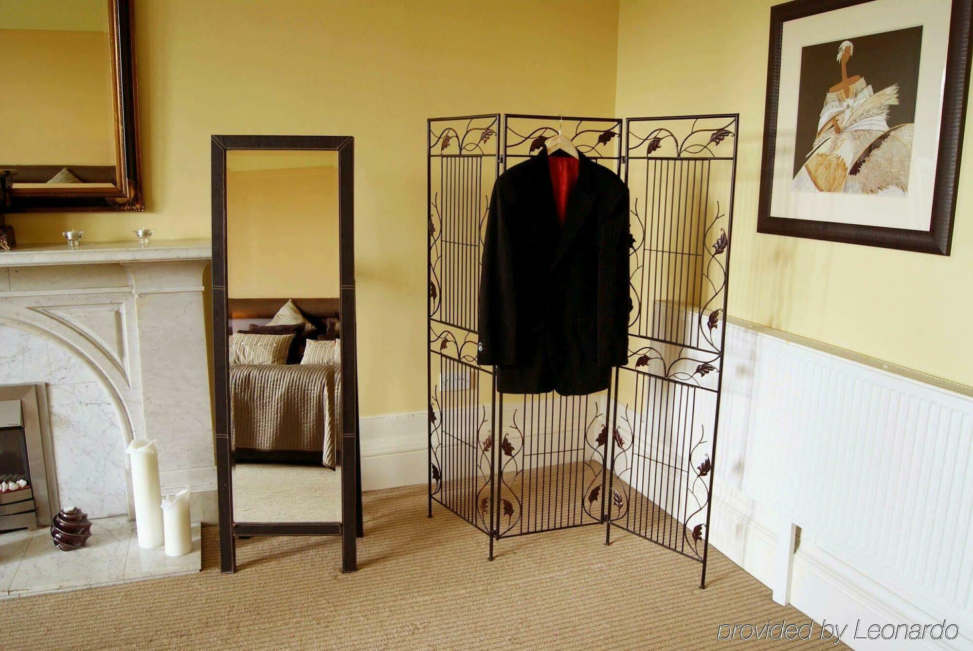 Number 10 Hotel Glasgow Rum bild